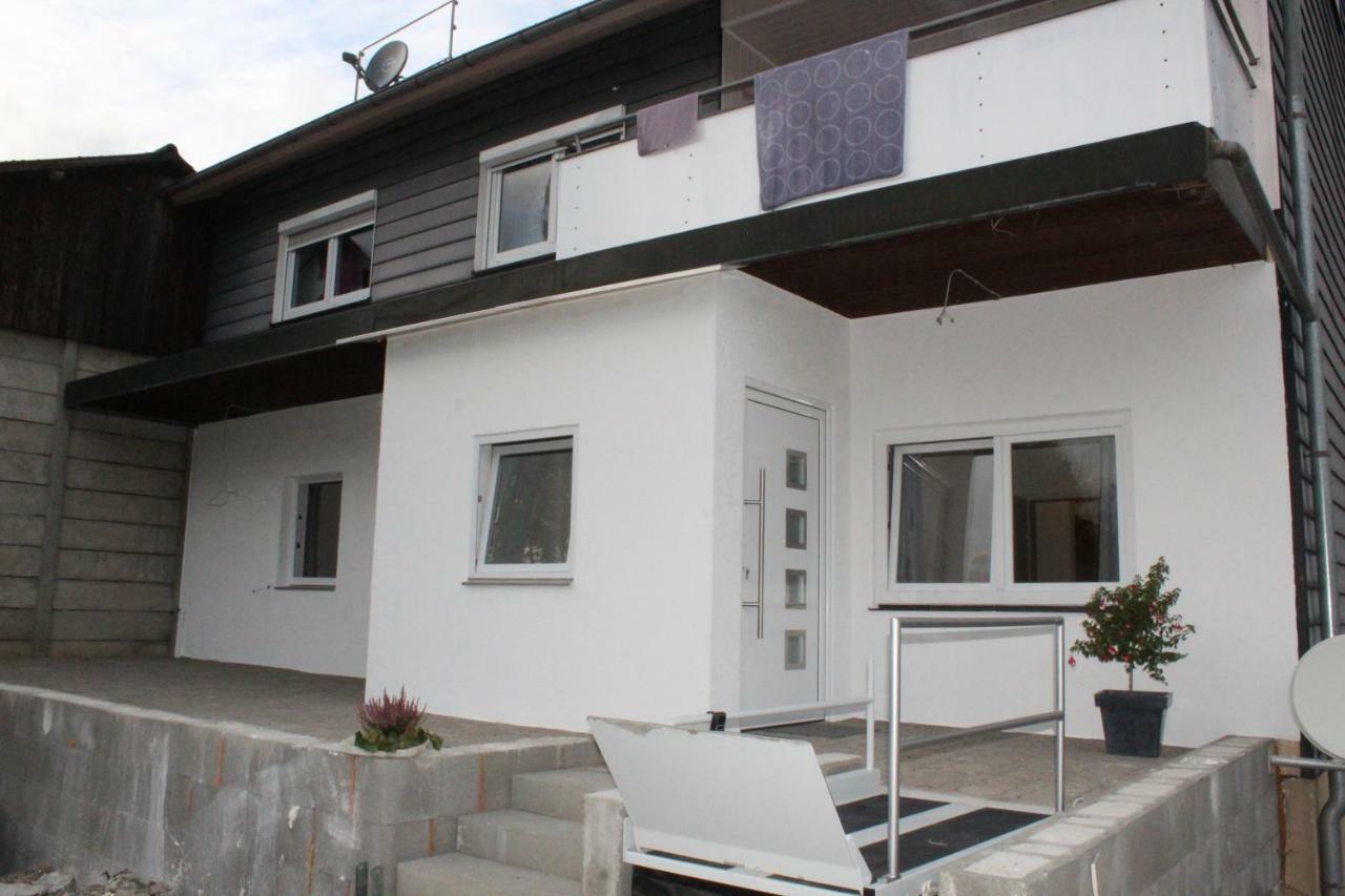 Ferienwohnung Albblick 1 มึนซิงเงน ภายนอก รูปภาพ